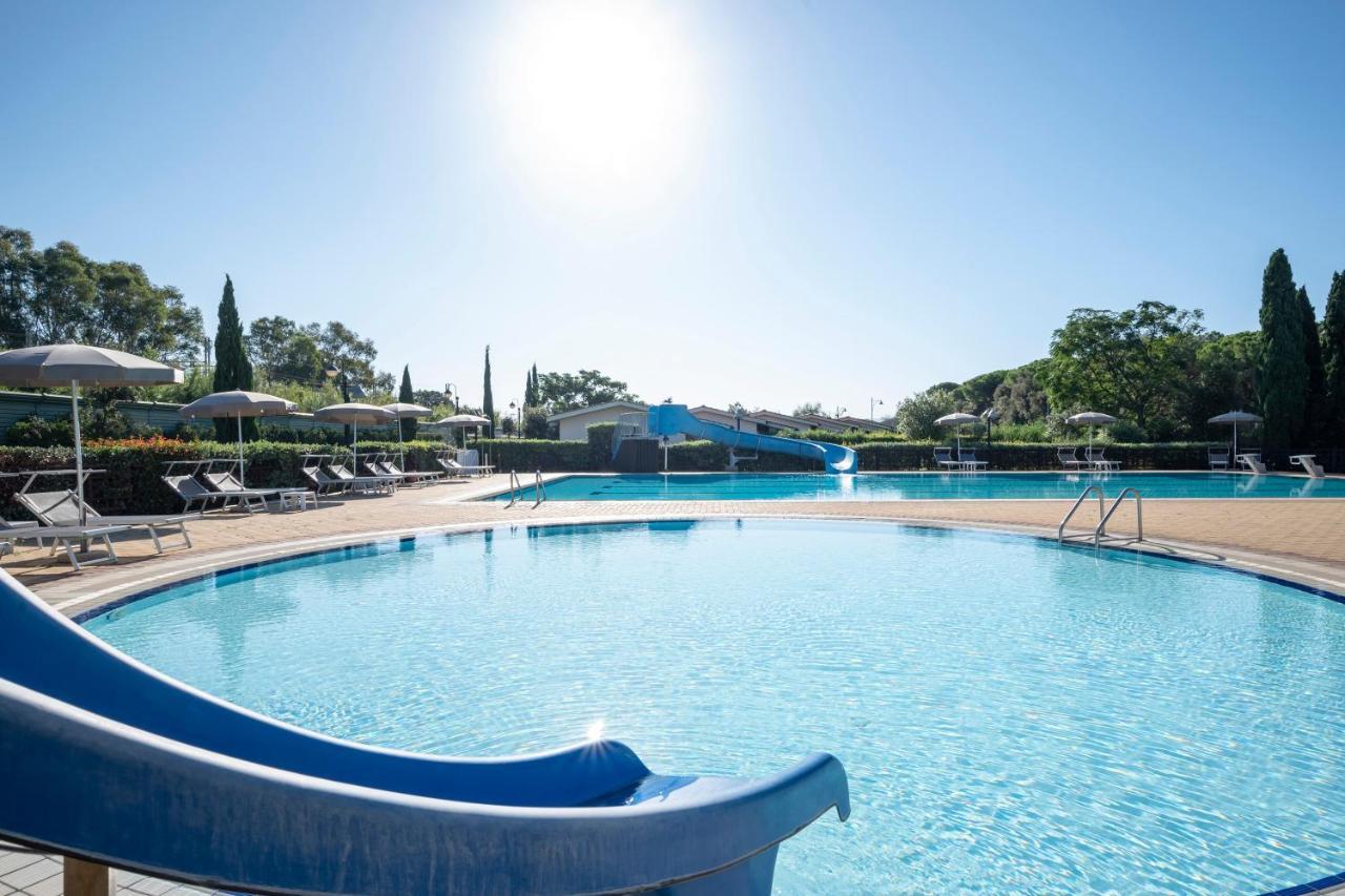 Villaggio Il Girasole Фоллоника Экстерьер фото