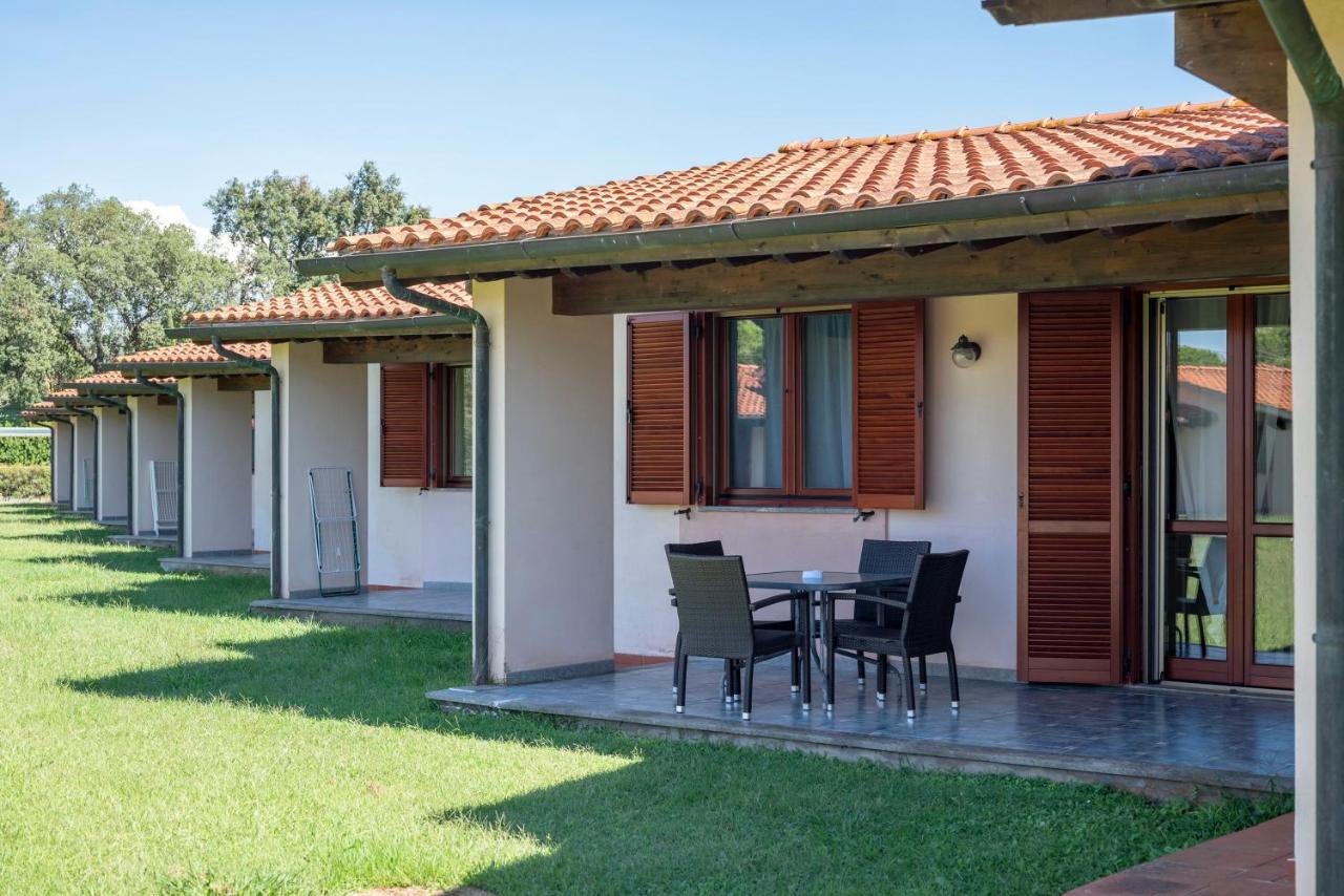 Villaggio Il Girasole Фоллоника Экстерьер фото