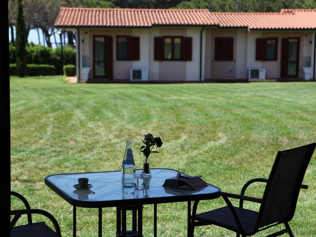 Villaggio Il Girasole Фоллоника Экстерьер фото