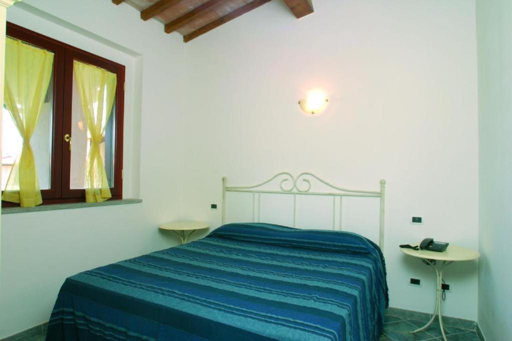Villaggio Il Girasole Фоллоника Экстерьер фото