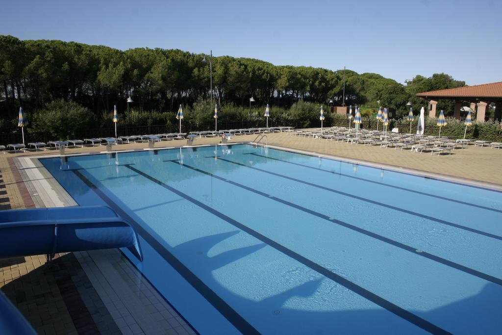 Villaggio Il Girasole Фоллоника Экстерьер фото