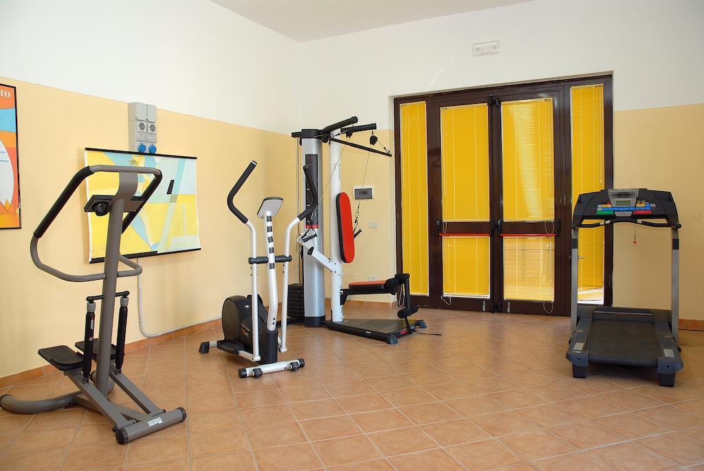 Villaggio Il Girasole Фоллоника Экстерьер фото